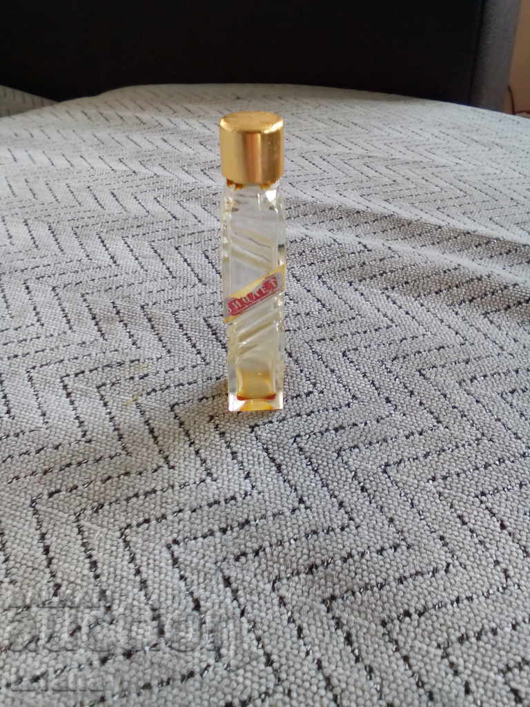 sticla de parfum Violet