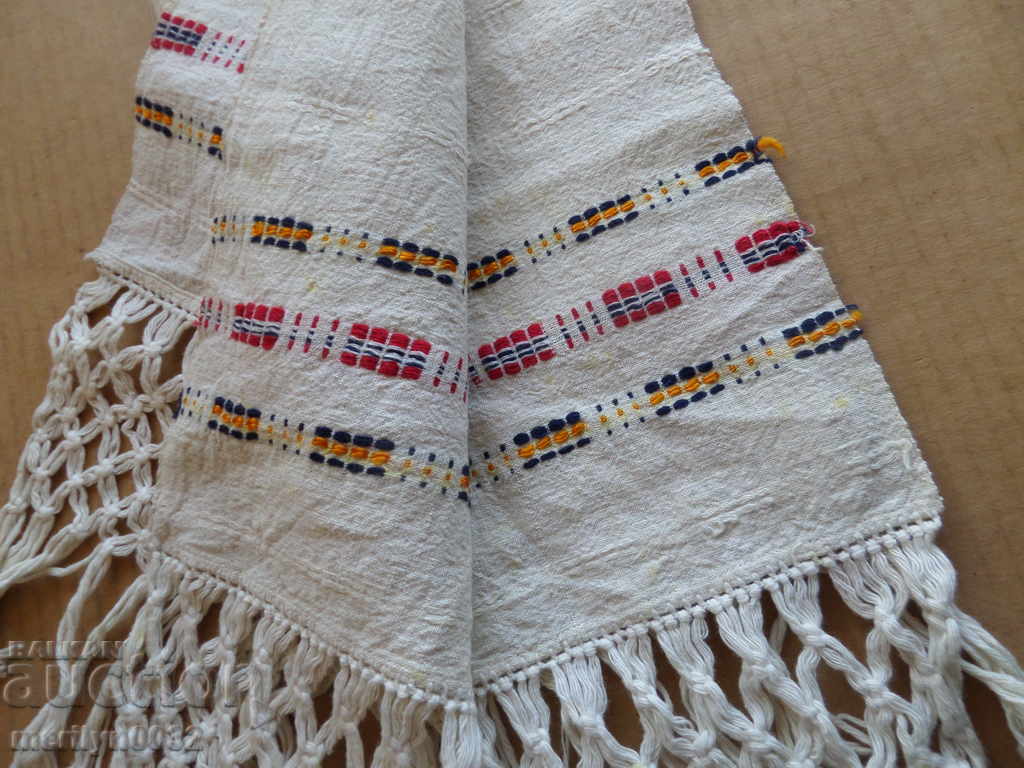 An old hand-woven cloth embroidery - 6 An old hand-woven cloth embroidery - 6