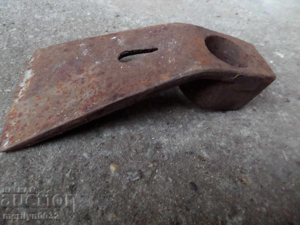 Dulgher Tesla with a seal ax knife tool with price 41.00 BGN | € 20.96 Dulgher Tesla with a seal ax knife tool with price 41.00 BGN | € 20.96