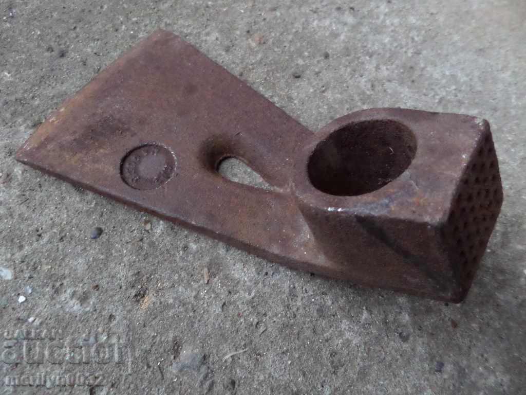 Dulgher Tesla with a seal ax knife tool - 5 Dulgher Tesla with a seal ax knife tool - 5