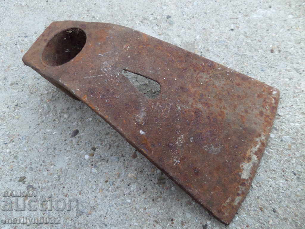 Dulgher Tesla with a seal ax knife tool - 6 Dulgher Tesla with a seal ax knife tool - 6