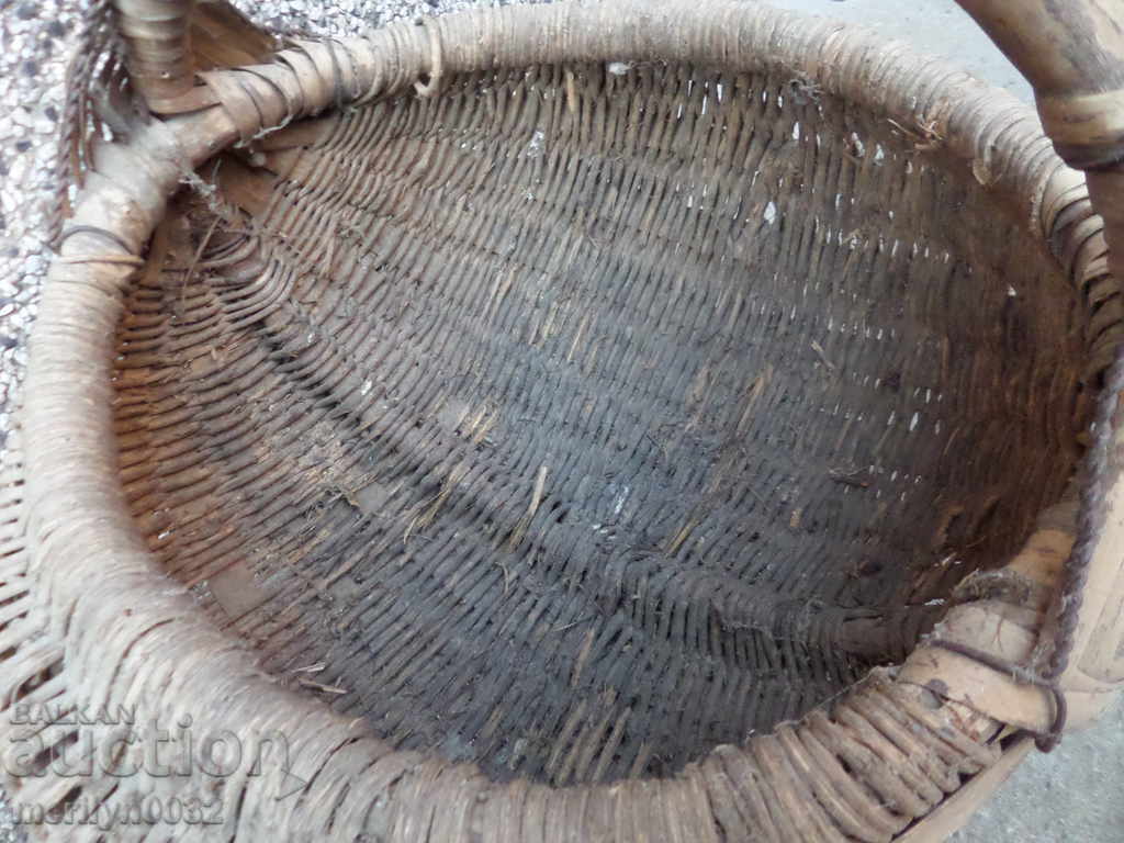 An old hand-knit basket - 7 An old hand-knit basket - 7