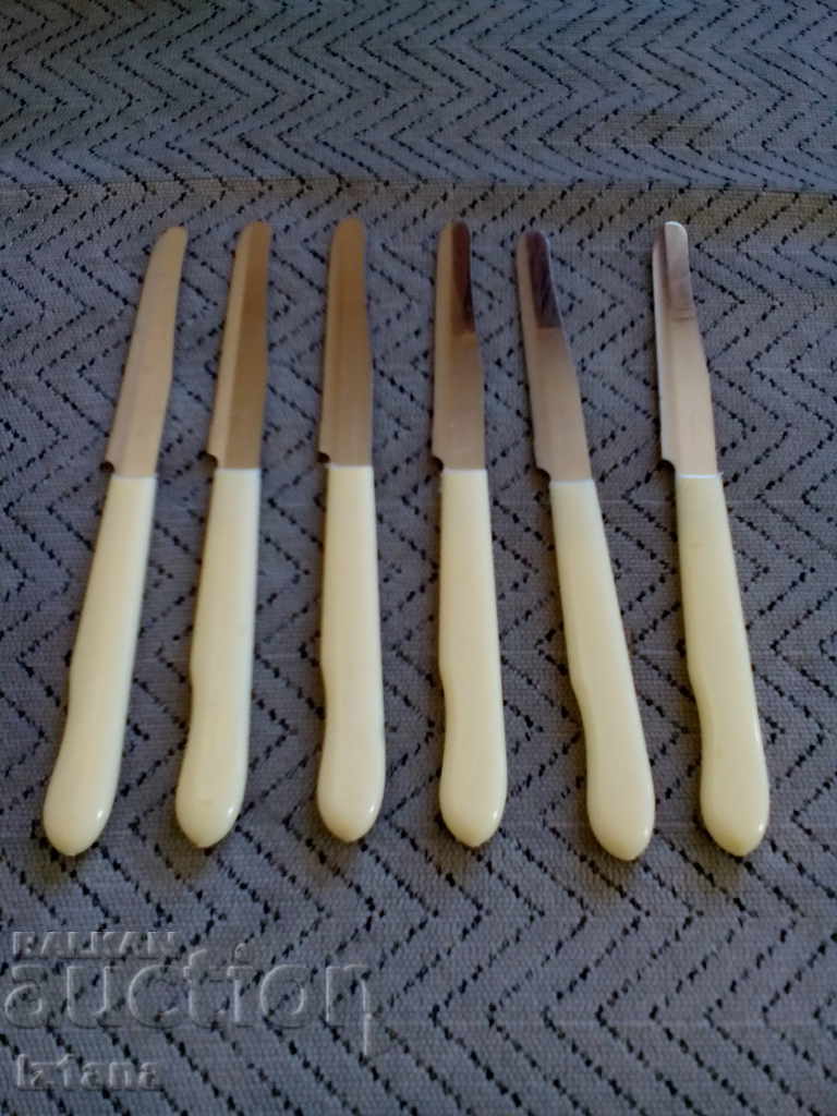 Delivery of Instrument knife, blade, blades