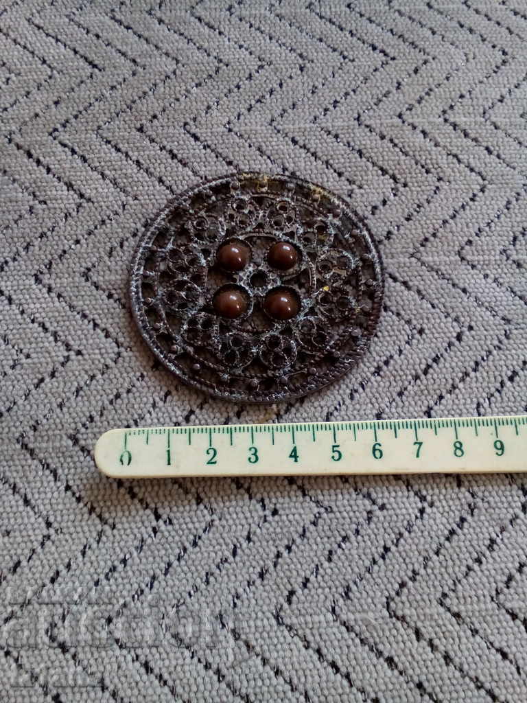 Anchor brooch with price 15.00 BGN | € 7.67 Anchor brooch with price 15.00 BGN | € 7.67