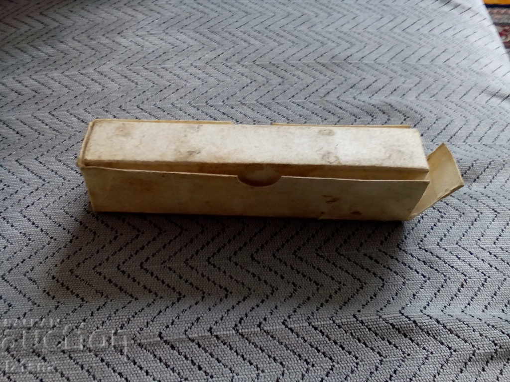 Delivery of A box of forks Delivery of A box of forks