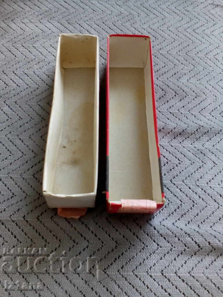 A box of forks - 5 A box of forks - 5