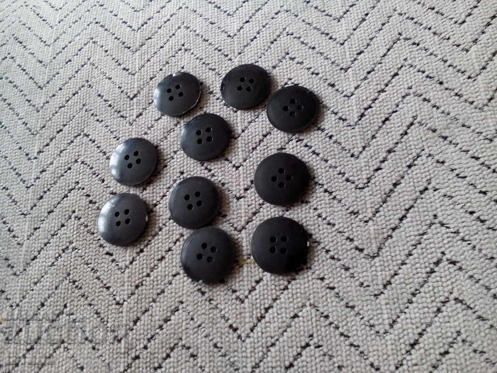 Livrarea butoane vechi, butoane