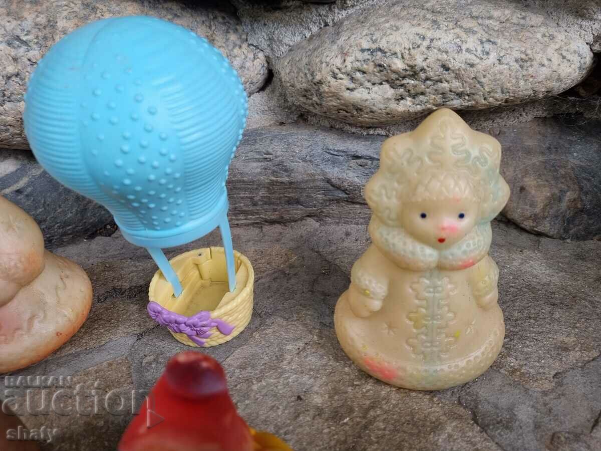 Delivery of Old metal strollers Delivery of Old metal strollers