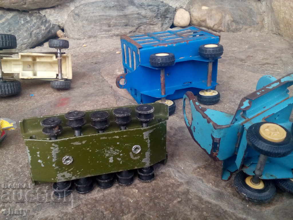 Old metal strollers - 6