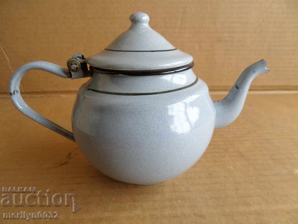 Enamelled pot, kettle, ketchup, kettle, wounded sod with price 34.00 BGN | € 17.38 Enamelled pot, kettle, ketchup, kettle, wounded sod with price 34.00 BGN | € 17.38