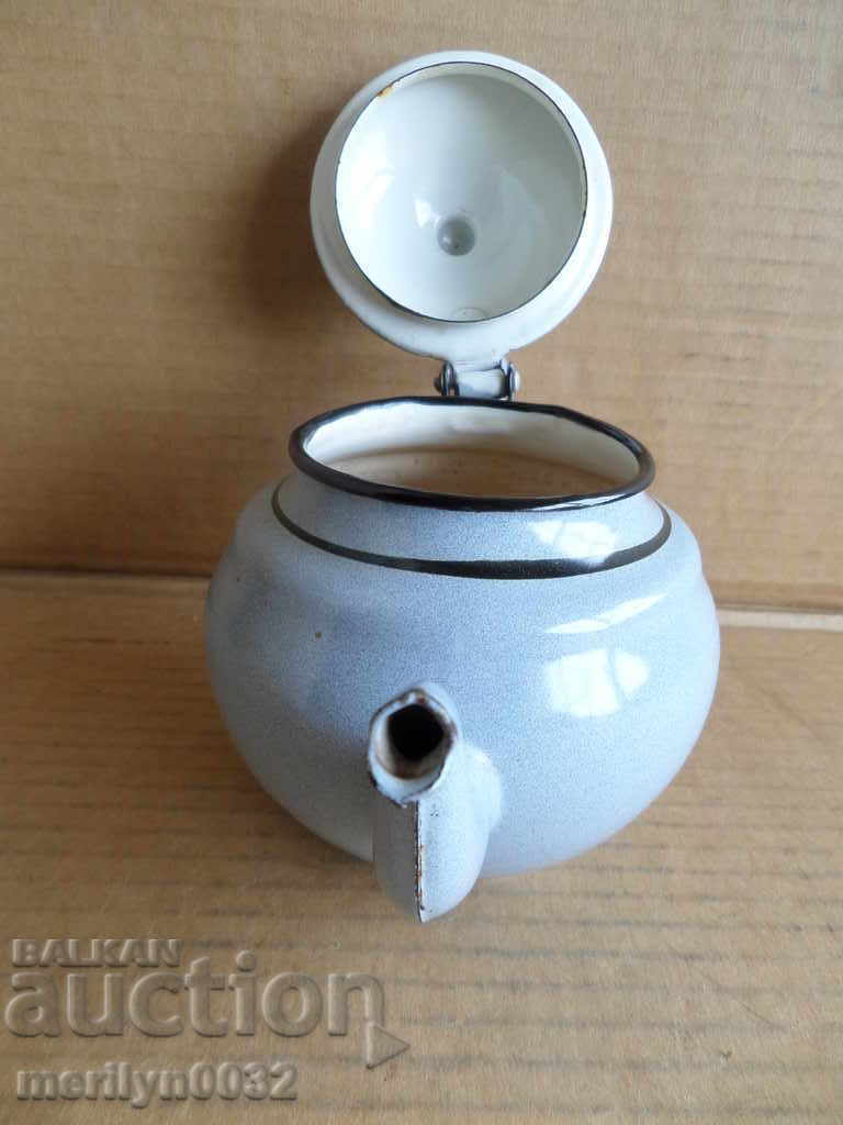 Delivery of Enamelled pot, kettle, ketchup, kettle, wounded sod Delivery of Enamelled pot, kettle, ketchup, kettle, wounded sod