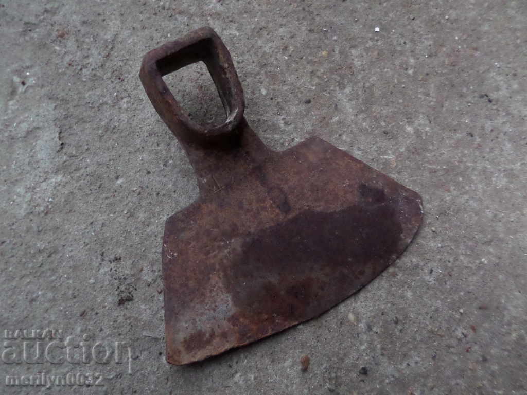 Licitație Forjate Chapa, alege, unelte agricole, fier forjat Licitație Forjate Chapa, alege, unelte agricole, fier forjat