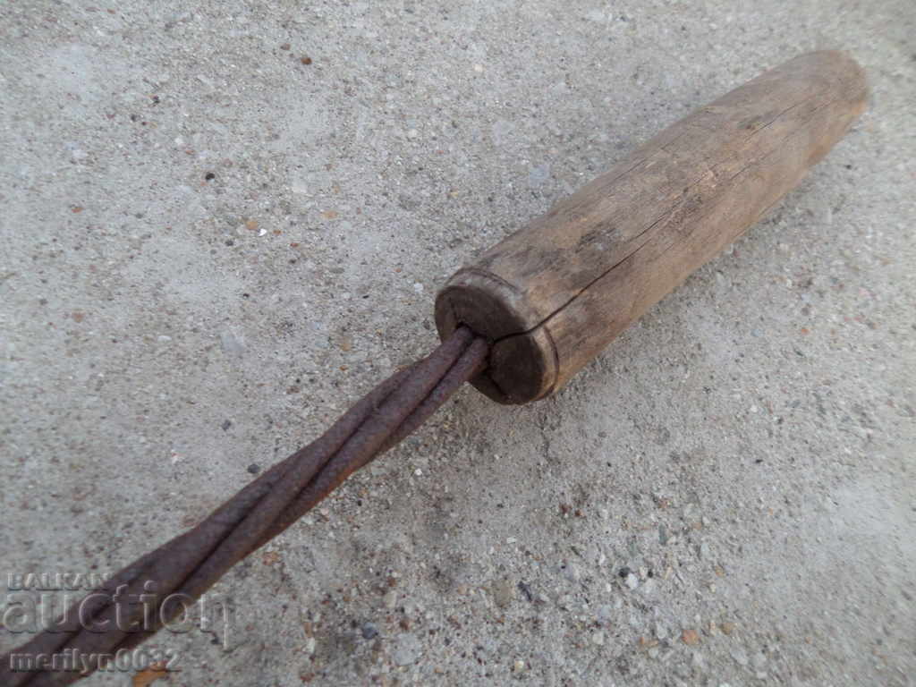 An old toe for punching rugs carpets blankets quilts - 5 An old toe for punching rugs carpets blankets quilts - 5