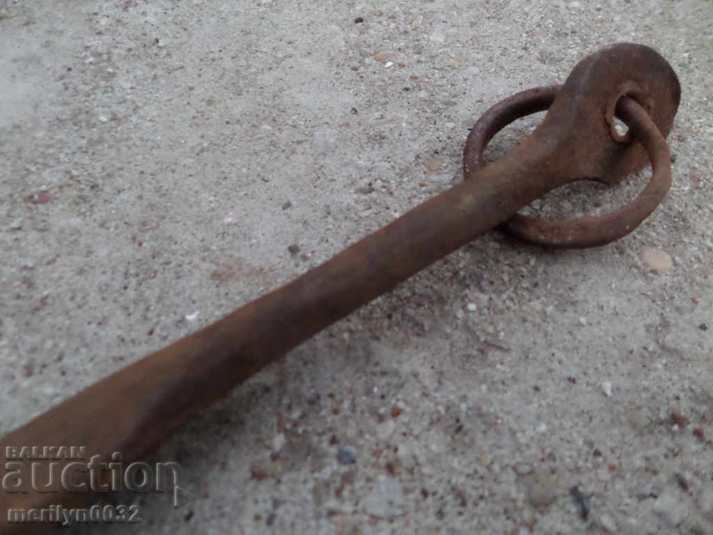 Old knife mass dagger with price 36.00 BGN | € 18.41 Old knife mass dagger with price 36.00 BGN | € 18.41