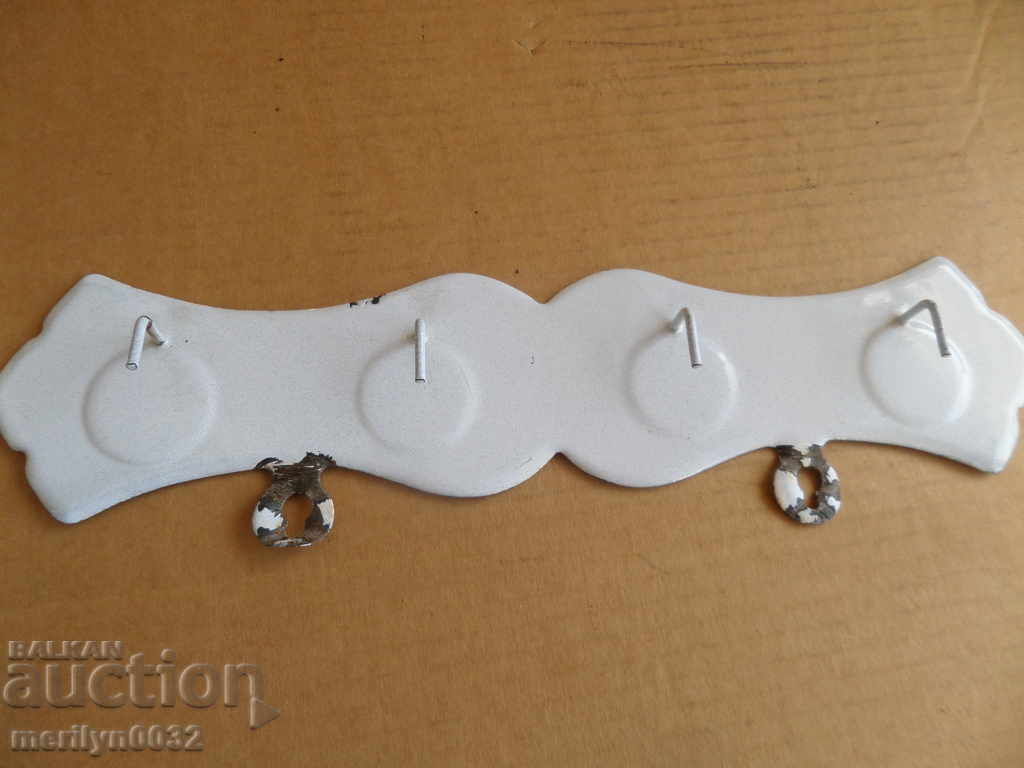Old enamel enamel hanger - 6 Old enamel enamel hanger - 6
