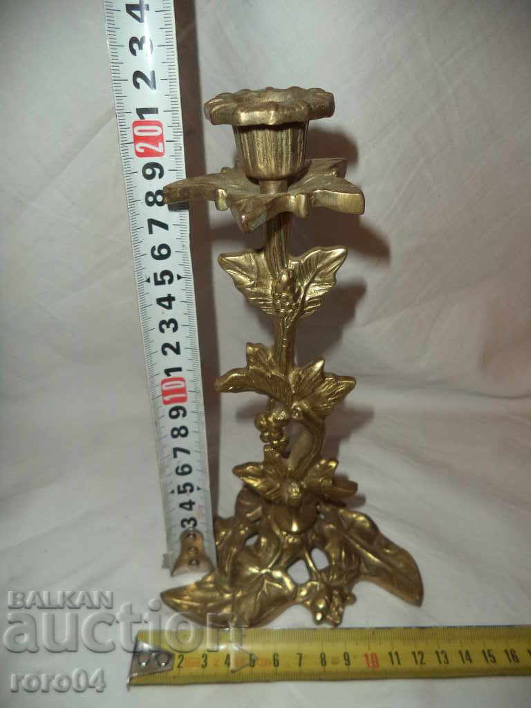 BEAUTIFUL STAR BRONZE CANDLE - EXCELLENT with price 58.50 BGN | € 29.91 BEAUTIFUL STAR BRONZE CANDLE - EXCELLENT with price 58.50 BGN | € 29.91