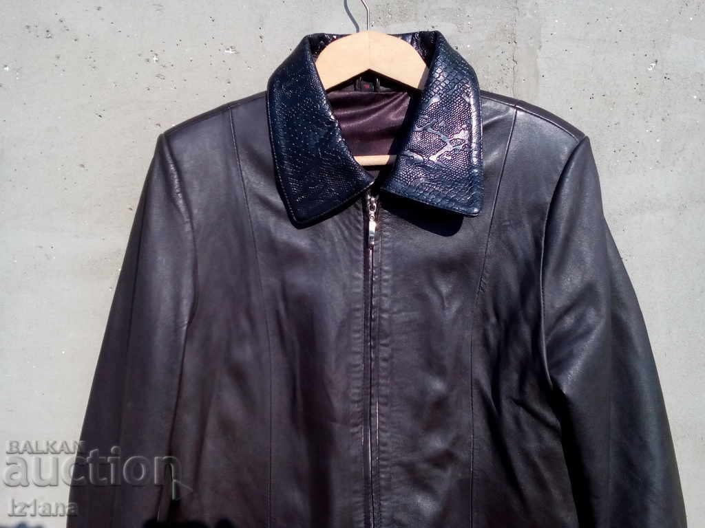 Femei geaca de piele cu preț 15.00 BGN | € 7.67 Femei geaca de piele cu preț 15.00 BGN | € 7.67