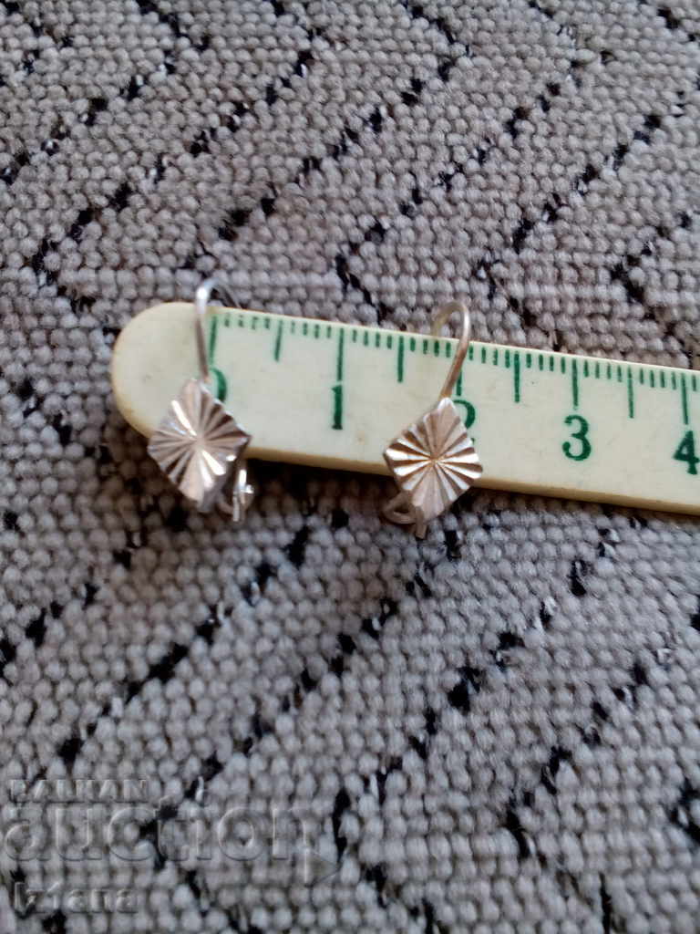 Auction Old earrings Auction Old earrings