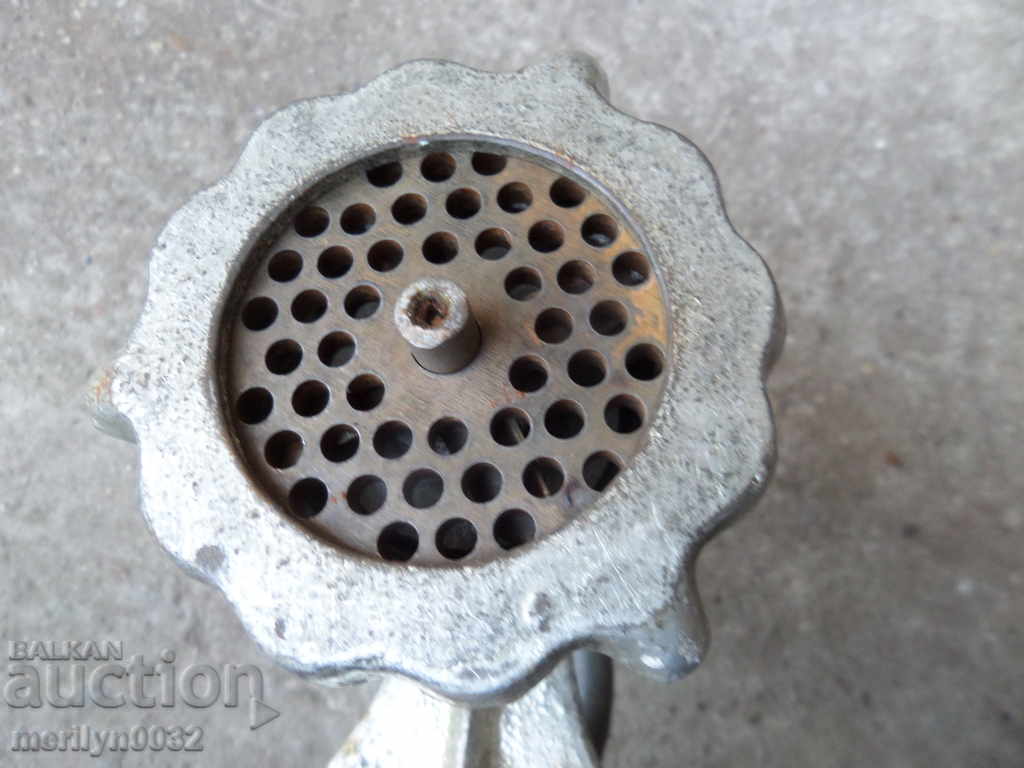 Δημοπρασία Παλιά μηχανή για να αλέσει την μηχανή κοπής κιμά