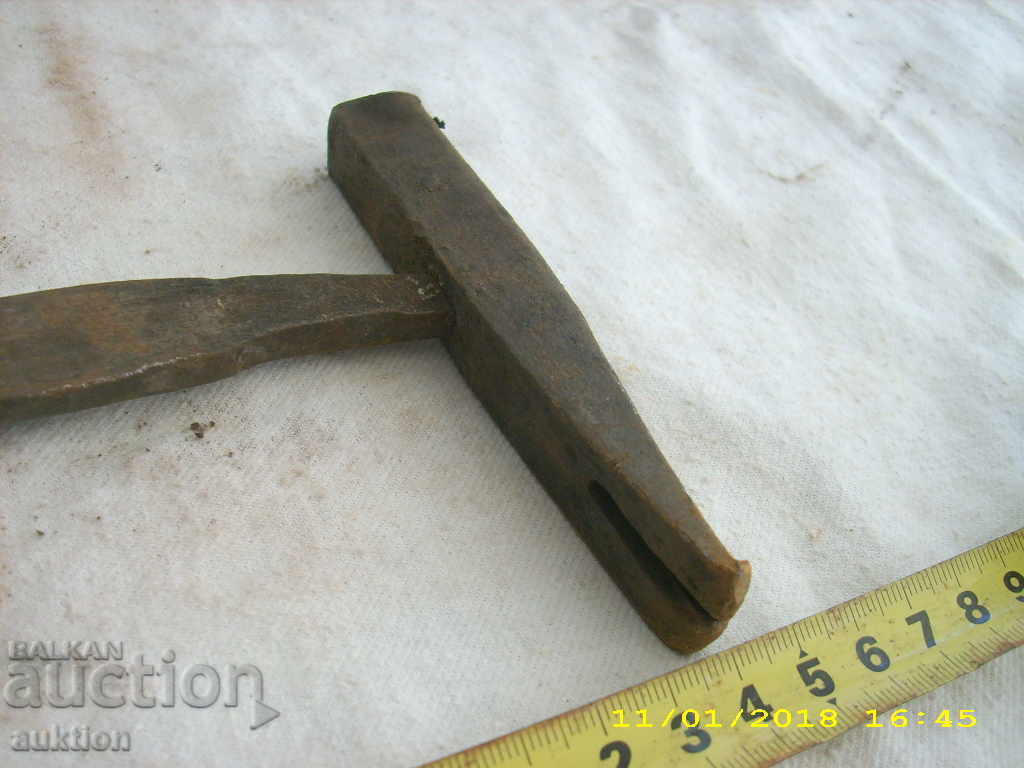 HORSE LADY HANDLE HANDLE with price 4.99 BGN | € 2.55