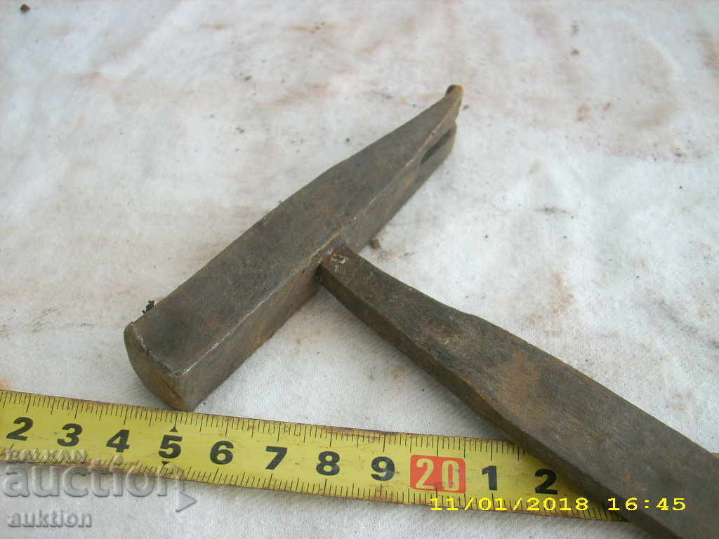 Delivery of HORSE LADY HANDLE HANDLE