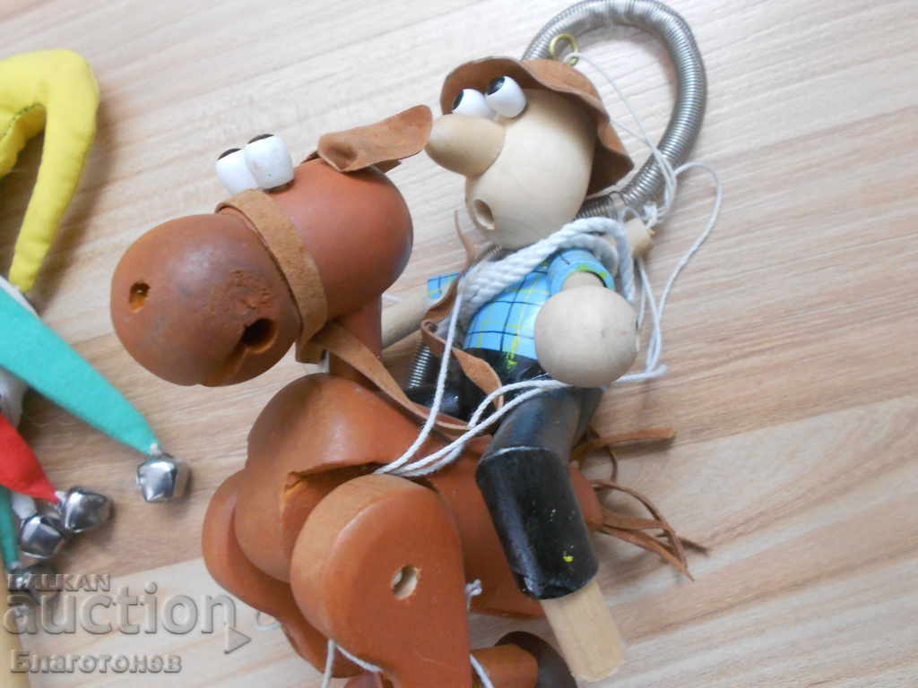 Wooden toys with price 10.00 BGN | € 5.11 Wooden toys with price 10.00 BGN | € 5.11