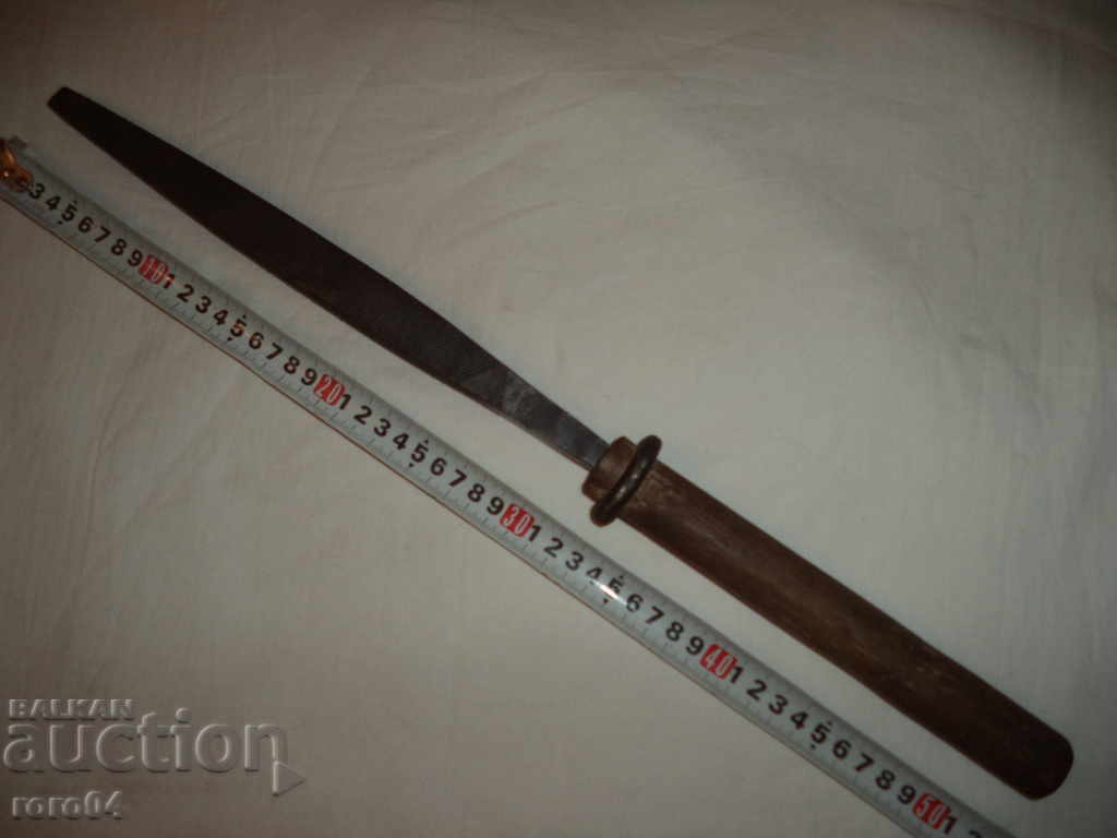 HUGE OLD SAW - BAT - XL SIZE with price 45.00 BGN | € 23.01 HUGE OLD SAW - BAT - XL SIZE with price 45.00 BGN | € 23.01