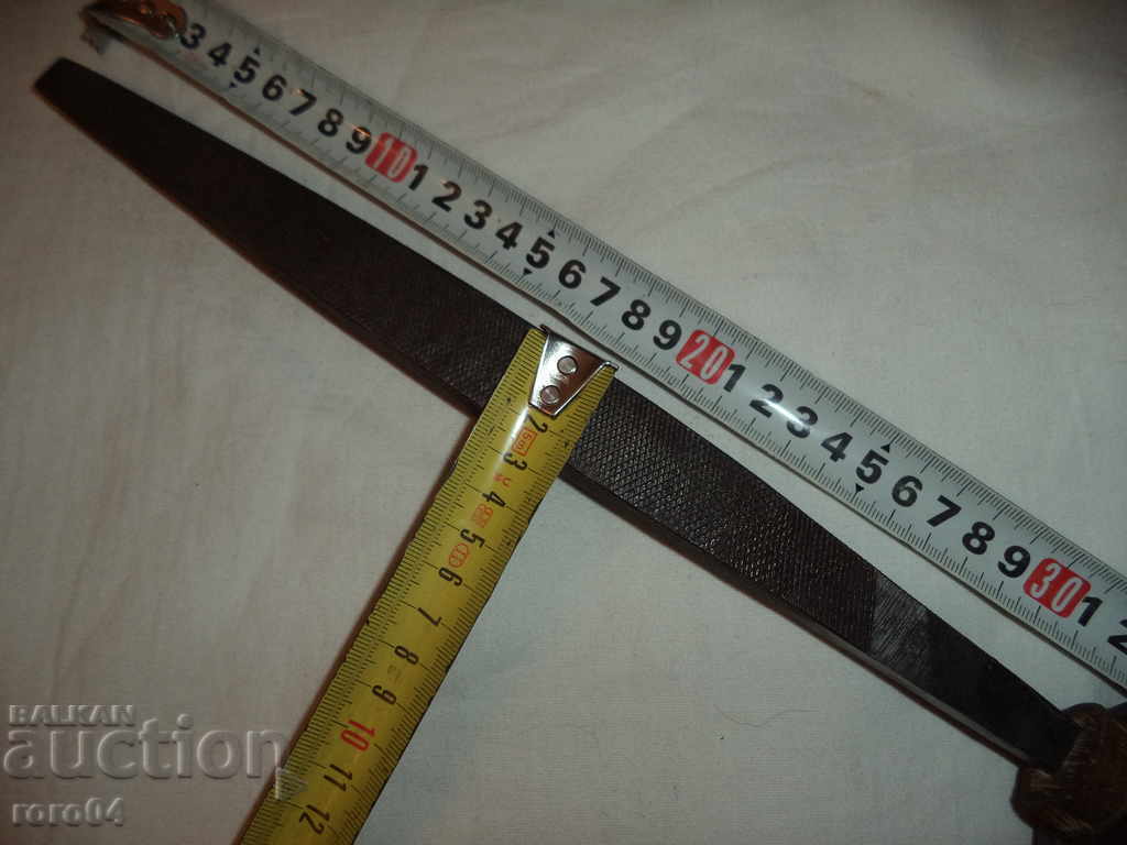Auction HUGE OLD SAW - BAT - XL SIZE Auction HUGE OLD SAW - BAT - XL SIZE