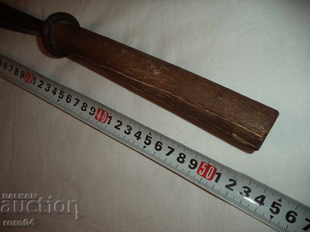 Delivery of HUGE OLD SAW - BAT - XL SIZE Delivery of HUGE OLD SAW - BAT - XL SIZE