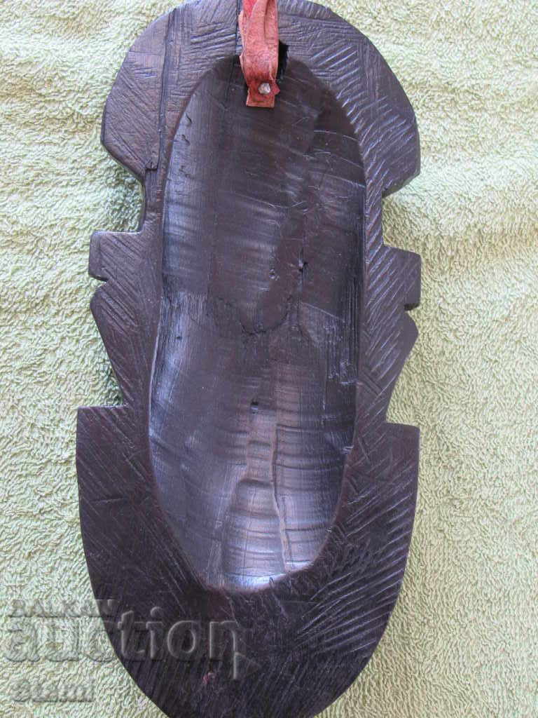 Delivery of African ebony mask - bigger Delivery of African ebony mask - bigger