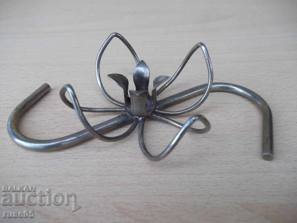 Candlestick for one candle - 41,3 g with price 10.00 BGN | € 5.11 Candlestick for one candle - 41,3 g with price 10.00 BGN | € 5.11