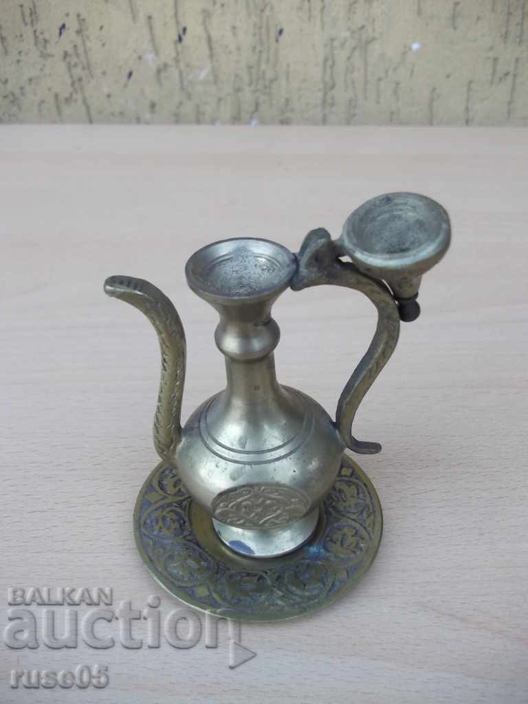 Auction Jug with bronze saucer - 277 g Auction Jug with bronze saucer - 277 g