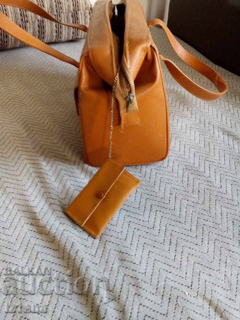 An old leather luggage bag - 6 An old leather luggage bag - 6