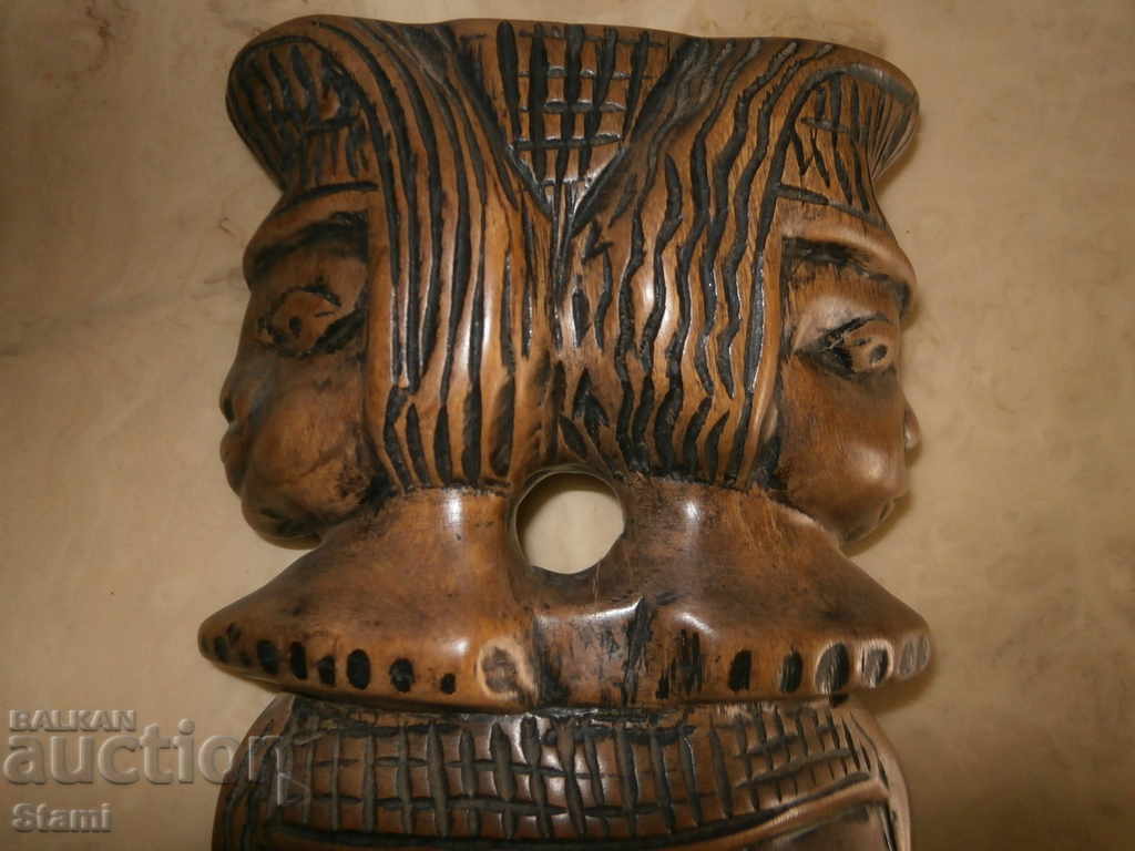 Delivery of A massive African mask from Ghana Delivery of A massive African mask from Ghana