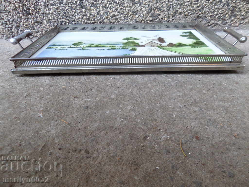 Old porcelain tray, casserole, service, porcelain with price 71.00 BGN | € 36.30 Old porcelain tray, casserole, service, porcelain with price 71.00 BGN | € 36.30