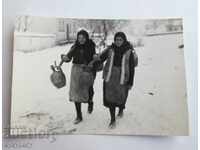 Ancient photograph - women carry water jugs