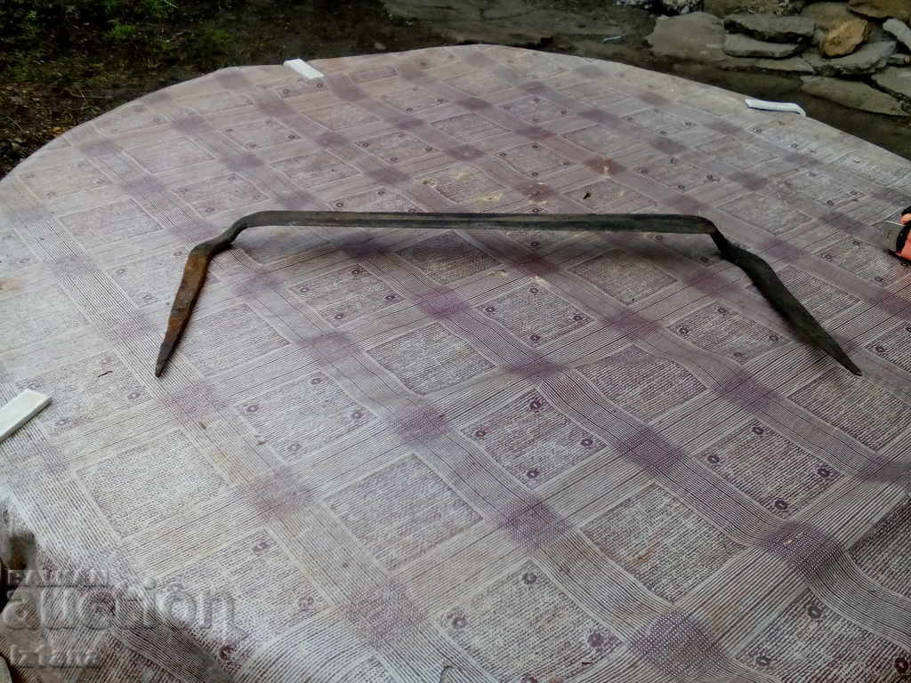 Delivery of An old tool, a peeler Delivery of An old tool, a peeler