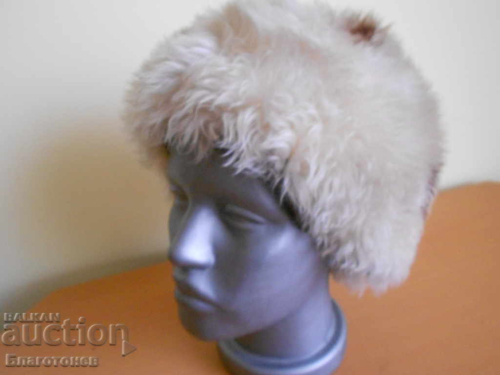 δερμάτινο καπέλο με τιμή 40.00 BGN | € 20.45 δερμάτινο καπέλο με τιμή 40.00 BGN | € 20.45