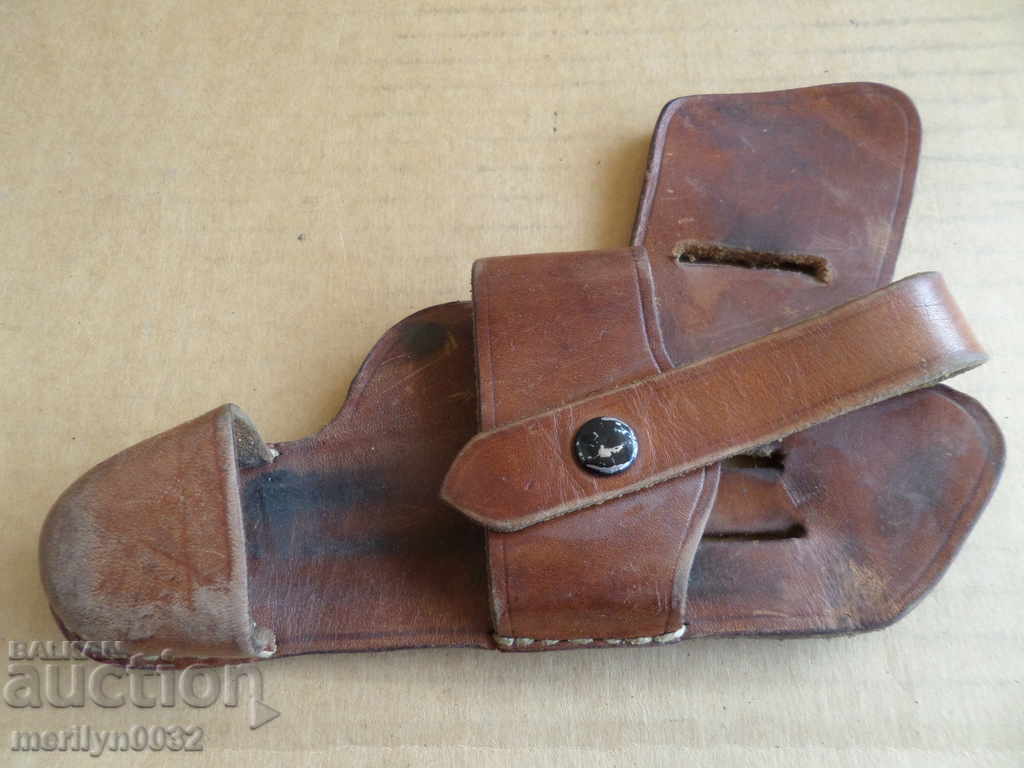 Армейски кобур, паласка, колан с цена 39.00 лв. | € 19.94 Армейски кобур, паласка, колан с цена 39.00 лв. | € 19.94