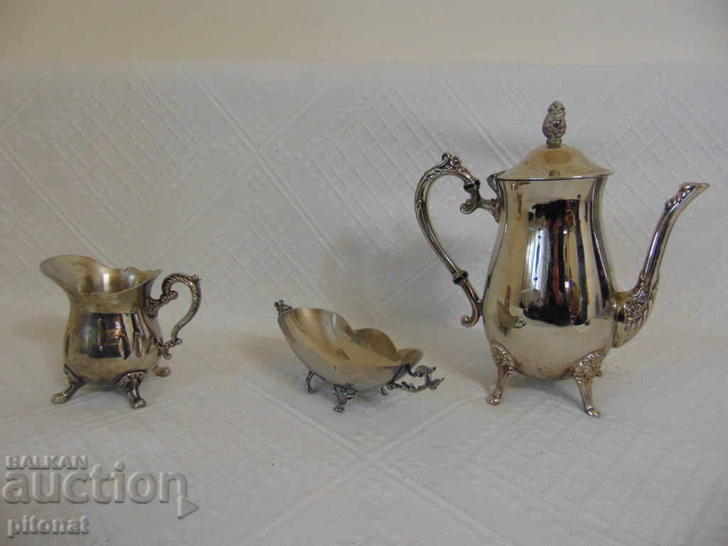 Elegant set de ceai din metal, cafea cu preț 75.00 BGN | € 38.35