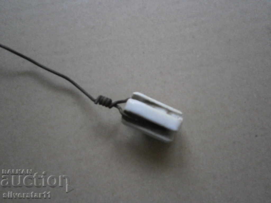 Delivery of Old Porcelain Antenna Insulators Lot Delivery of Old Porcelain Antenna Insulators Lot
