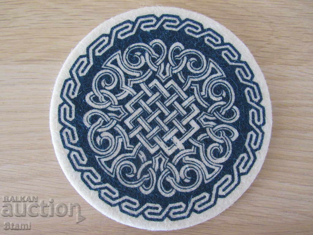 Δημοπρασία Σετ από 6 σουβέρ από τσόχα Μογγολία Δημοπρασία Σετ από 6 σουβέρ από τσόχα Μογγολία