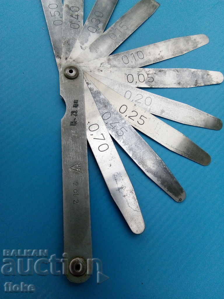 Auction  Candlelight loudspeaker, motorbike, car, etc.