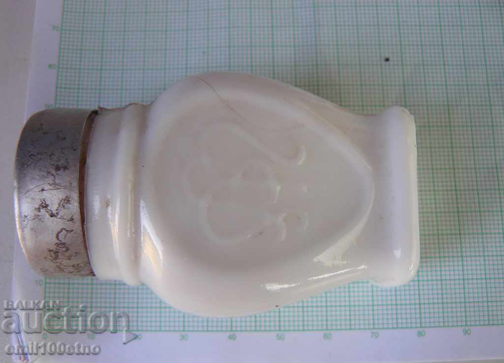 Very old bottle of MIGNON BOUCHER Paris cream - 5