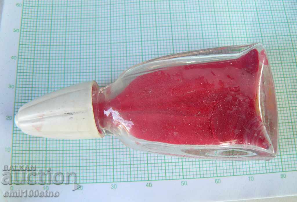 An old bottle of nail polish - 5 An old bottle of nail polish - 5