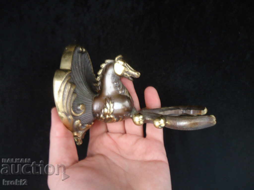 Abajur italian cal CHIARINI bronz cu preț € 44.00 | 86.06 BGN