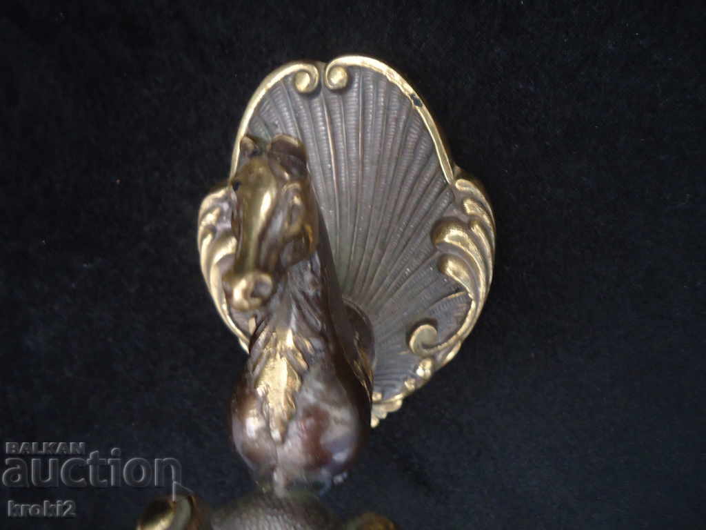 Доставка на Италиански аплик за осветително тяло кон CHIARINI бронз Доставка на Италиански аплик за осветително тяло кон CHIARINI бронз