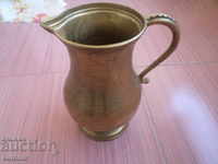 Bronze jug 19 cm