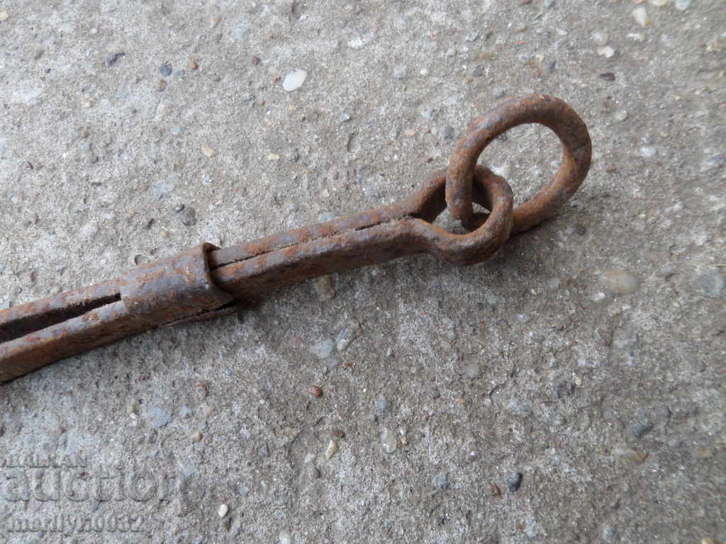 Auction Old dilaf, mash, wrought iron for pimp Auction Old dilaf, mash, wrought iron for pimp