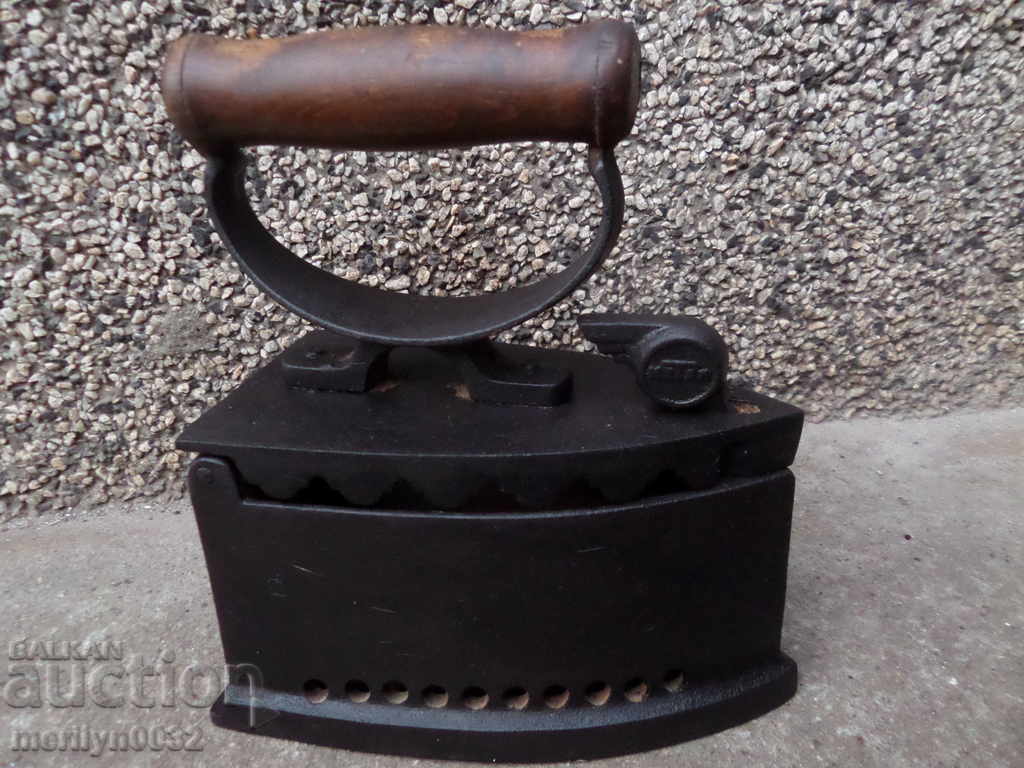 Old iron on fire with price 69.00 BGN | € 35.28